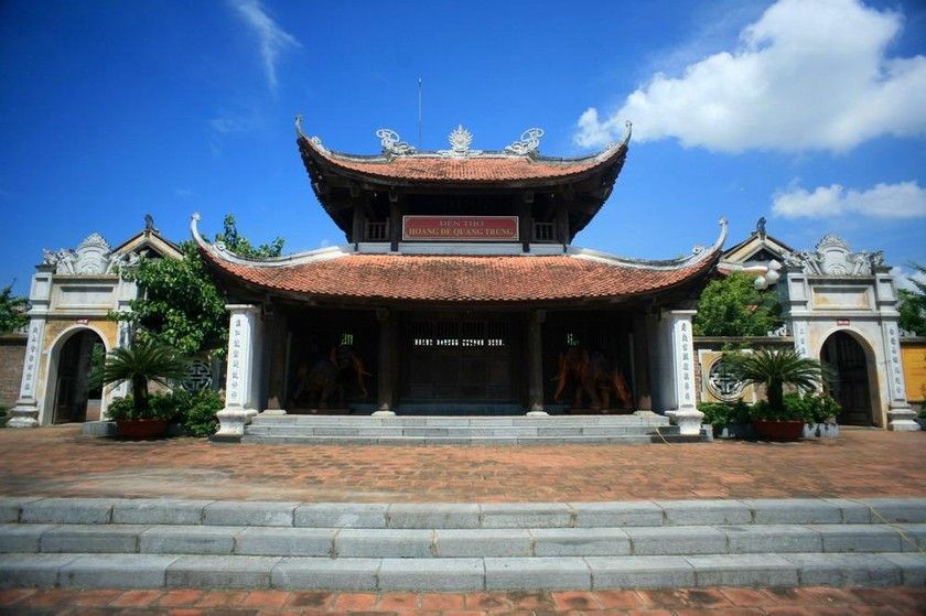 en-tho-hoang-e-quang-trung-o-thanh-pho-vinh.jpg