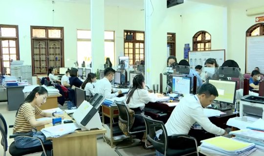 Nhiều vướng mắc nảy sinh khi làm thủ tục hành chính trực tuyến.