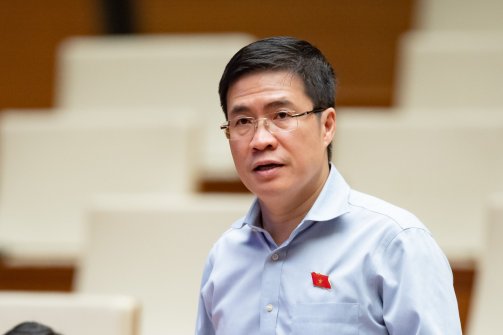 Đại biểu Hoàng Minh Hiếu - Đoàn ĐBQH tỉnh Nghệ An: Tạo hành lang pháp lý vững chắc cho việc số hóa các hoạt động ngân hàng